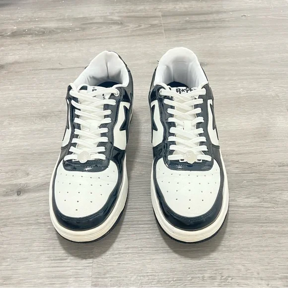 Bape Men's Black and White Star Sneakers - Picture 2 of 6